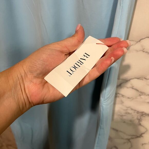 Bardot Echo Cutout One-Shoulder Midi
Dress - Picture 6 of 8